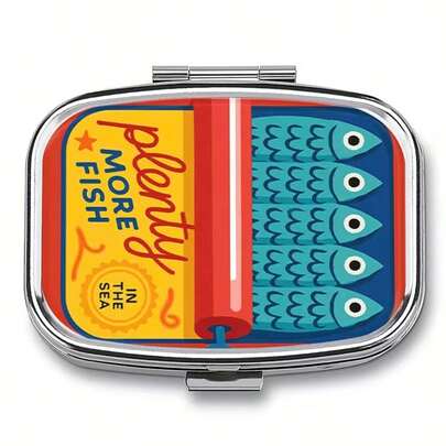 1个复古沙丁鱼主题金属药盒收纳盒 - 双隔层海洋主题药品收纳盒，沙丁鱼图案，便携耐用，适合居家、旅行、手提包使用 - 沙丁鱼爱好者的独特礼物，手提包药盒，旅行药品收纳盒