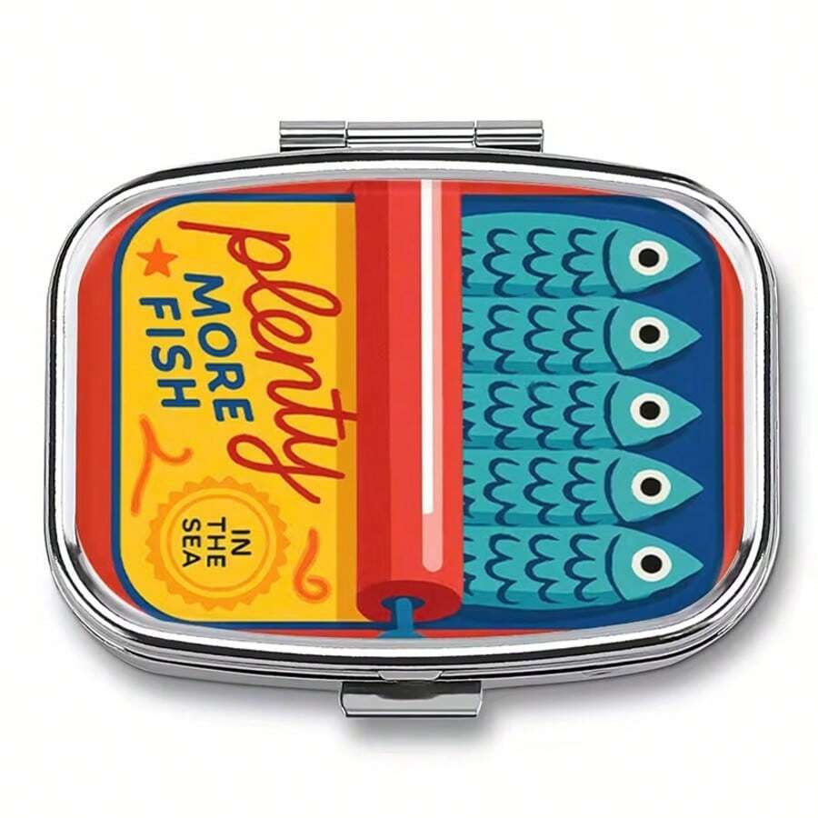 1个复古沙丁鱼主题金属药盒收纳盒 - 双隔层海洋主题药品收纳盒，沙丁鱼图案，便携耐用，适合居家、旅行、手提包使用 - 沙丁鱼爱好者的独特礼物，手提包药盒，旅行药品收纳盒