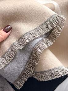 1 chiếc khăn choàng cổ giả cashmere họa tiết cỏ bốn lá tối giản, ấm áp dành cho nữ, thích hợp cho phòng điều hòa, phụ kiện giữ ấm cổ thời trang đa năng cho mùa thu/đông, món quà lý tưởng. - Màu be - Xem 4