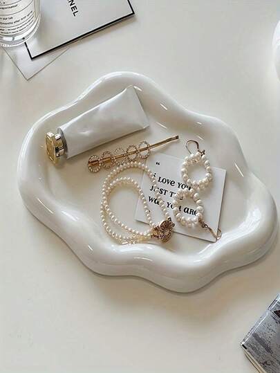 1pc Cute Cloud-Shaped Jewelry Holder, Minimalist Yet Elegant Design, Vanity Decor, Suitable For Adorable & Graceful Ladies