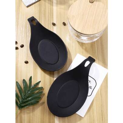 1 cái giá đỡ muỗng bằng silicon dùng trong nhà bếp, có sẵn màu đen và xám thời trang. Được làm từ silicon chất lượng cao, mềm mại và bền.