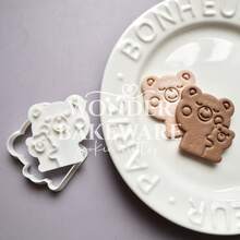 情人节拥抱樱花熊饼干模具，可用于制作糖霜饼干、DIY烘焙饼干压花模具。 - 熊 - 查看 5