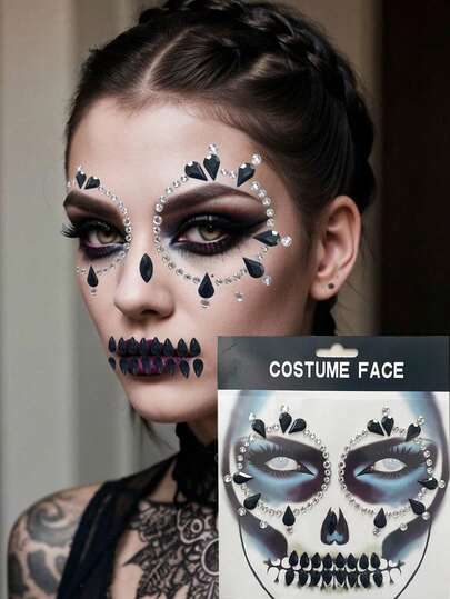 (1 ark) Svarta och vita diamantklistermärken för ansiktet, lämpliga för karnevalsfester, maskeradbaler, musikfestivaler, Halloween etc. Dessa skimrande klistermärken med ädelstensögon och strass har runda och droppformade arrangemang, är vattentäta och hållbara, och är personliga självhäftande diamantklistermärken.