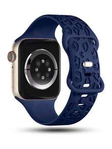 Correa de reloj con estampado de leopardo y flores talladas, compatible con Apple Watch, correa de silicona azul marino como regalo festivo, disponible en 49mm, 45mm, 44mm, 42mm, 41mm, 40mm, 38mm, 46mm; Correa de silicona deportiva a prueba de agua con estampado de guepardo, banda de repuesto compatible con Series 11, 10, 9, 8, 7, 6, 5, 4, 3, 2, 1, SE, adecuada para Apple Watch, versión roja para mujer - Azul marino - Ver 11