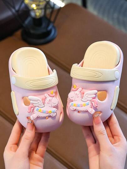 1双儿童独角兽镂空凉鞋，女童沙滩休闲拖鞋，适合夏季穿着