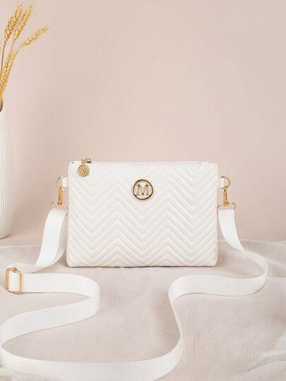 Fashionable Black Quilted Women's Crossbody Bag With Adjustable Gold-Tone M Logo Strap, Casual Daily Shoulder Bag, Lightweight Zipper Clutch