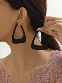 1 Đôi bông tai hình tam giác phóng đại, kiểu dáng retro tối giản, thời trang, phù hợp để đeo hàng ngày cho phụ nữ. - màu đen - Xem 12