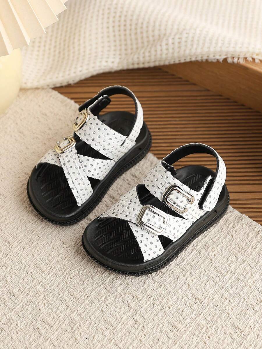 1 par de sandalias planas de verano versátiles y antideslizantes para niñas, con suela suave, adecuadas para uso diario, viajes, escuela y casual para niñas pequeñas y niñas - Blanco - Ver 1
