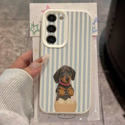 1 pieza Funda de teléfono suave y protectora con patrón de perro salchicha de rayas verticales azul claro y blanco, hecha de material TPU, compatible con Samsung S24/S23/S22/S21/S20FE/S10/A73/A72/A71/A55/A54/A53/A52/A51/A50/A33/A34/A32/A31/A25/A23/A21S/A15/A14/A13/A12, Redmi Note13Pro/Note12/Note11/Note9S/Note8/10A/9C/9A, cubierta suave a prueba de golpes de Body completo, moda, regalo para novia/novio/pareja/esposo/amigo/mejor amigo/esposa/cumpleaños