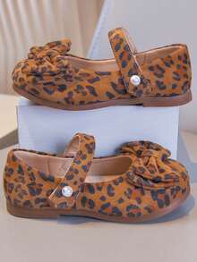 1双女童时尚柔软舒适魔术贴平底鞋 - 棕色 - 查看 1