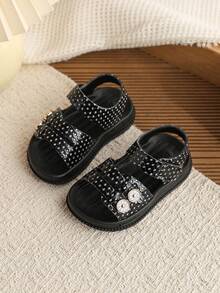 1 par de sandalias planas casuales de suela blanda y antideslizante, versátiles y de moda para niñas, para uso diario en verano - Negro - Ver 2