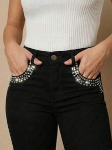 pthirillo Women's Black Flare Jeans With High-Waisted Butt-Lifting Effect And Rhinestone Detail. - 口袋周圍的水鑽 - 查看 5