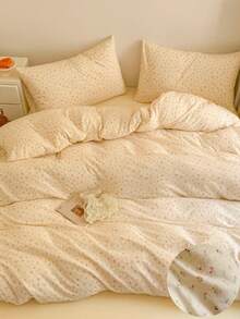 5件套花卉图案床上用品，包括1个被套、1个床单和2个枕套，精致的叶子图案，柔软保暖的聚酯纤维，透气性好，四季皆宜，被套和枕套不含填充物。 - 淡黃色 - 查看 1