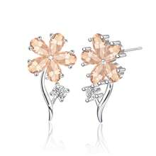 925纯银镶嵌立方氧化锆花朵耳钉，简约经典款式，适合日常佩戴，生日礼物 - 銀色 - 查看 1