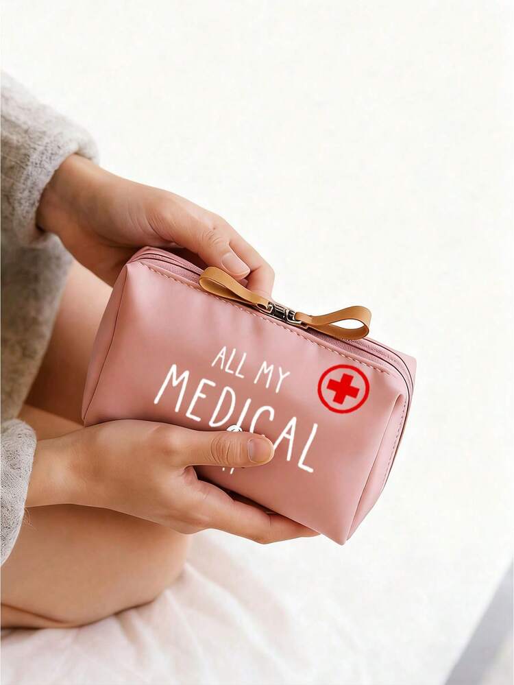 1 pieza Bolsa portátil de medicina, botiquín de primeros auxilios de gran capacidad, bolsa de medicina estilo retro para mujer, organizador compacto de pastillas y botiquín de primeros auxilios, caja portátil de medicina, botiquín de primeros auxilios y envase para pastillas, bolsa de emergencia médica para campamento, bolsa de emergencia de primeros auxilios, con diseño de etiqueta de medicina, equipo diario y de emergencia duradero (disponible en varios colores) Pastillero Estuche de pastillas Contenedores de pastillas Bolsa de hospital Organizador de medicamentos Bolsa de almacenamiento de medicamentos Artículos esenciales de viaje - Multicolor - Añade 4