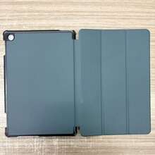 这款平板电脑保护套适用于荣耀Pad X9/X8 Pro 11.5英寸、X8A 11英寸、X9A/X9 Pro 2024、MatePad SE 11英寸、SE 10.4英寸、T10、T10S和T8系列。它具有三角度支架和自动休眠/唤醒功能。 - 軍綠色 - 查看 13