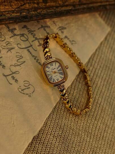 1pc New Vintage French Style Golden Small Dial Women's Watch, Carved Heart-Shaped Chain, Fashion Minimalist Delicate Luxurious Elegant Petite Waterproof Quartz Watch Suitable For Daily Wear, Formal Events And Other Occasions To Decorate The Wrist