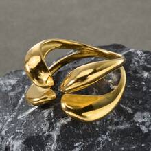 1pc Personalized Avant-Garde 18K Gold Curved Star Shaped Stainless Steel Ring For Men, Fashionable Metal Accessory Suitable For Daily Wear And Parties - Gold - View 3