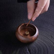 1个小巧精致的极简主义木质香薰蜡烛台，方便携带，适用于家居、办公室、酒店装饰。也适合作为情人节、斋月、母亲节、生日、毕业典礼等节日的纪念礼物。 - 彩色 - 查看 4