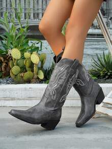 女士西部牛仔靴，新款欧美西部风格，饰以传统刺绣，假日休闲方头低跟靴底，防滑耐磨，不易疲劳，适合牧场文化牛仔派对和街头文化时尚日常节日穿着。 - 灰色 - 查看 7