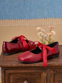 女士时尚红色方头套脚鞋，适合通勤、办公、派对、约会、婚礼、新年、情人节等场合，四季皆宜的休闲百搭鞋款，优雅低跟，春季新品，系带蝴蝶结装饰 - 紅色 - 查看 6