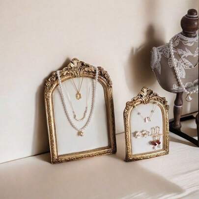 1pc Gold Vintage Embossed Jewelry Tray, Elegant French Retro High-End Jewelry Earring & Ring Display Stand, Suitable For Wedding, Birthday Party, Women Photo Props & Storage