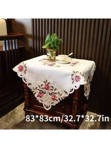 1pc Handmade Hollow Embroidered Floral Tablecloth, Pastoral Polyester Rectangular/Square Floral Tablecloth, Suitable For Dining Table, Coffee Table, Daily Home Decor And Wedding/Party/Holiday - Rose Red - View 2