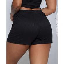 Short Feminino Preto Canelado Básico Elastano Larguinho - Preto - Visão 3