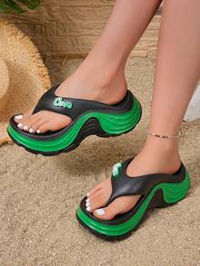 1 Pair Women's Comfortable Thick-Sole Lightweight Flip-Flops, Cushioned Slip-On Sandals - Black - View 6
