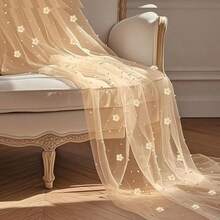 1条珍珠网纱桌旗，饰以花朵和珍珠点缀 - 方形，适用于婚礼、派对装饰、情人节、户外活动，耐用涤纶材质，浪漫风格，精致细节，家居装饰 - 香檳色 - 查看 1