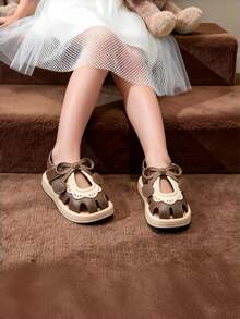 Sandalias abiertas con lazo de strass, transpirables, adecuadas para niñas en vacaciones y playa - Caqui - Ver 6