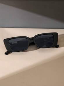 1pair Vintage Plastic Frame Geometric Eyeglasses Shades With Changeable Legs For Outdoor Travel Fashionable Decorative Fashion Glasses Shades Beach Accessories Beach Accessories For Women Glasses Shades Basics Fall Winter Women Outfits Clothes Business Casual Gifts Chain Elegant Outfit For Summer Beach Vacation Outdoor Travel Chain Vintage Style Rectangle Frame For Going Out Outfit Back To School - Grey - View 3