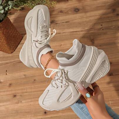 女士轻便透气网面运动鞋，厚底防滑软底减震跑步鞋，适合跳跃、跳绳等运动健身，2026年春季款