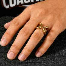 1pc Personalized Avant-Garde 18K Gold Curved Star Shaped Stainless Steel Ring For Men, Fashionable Metal Accessory Suitable For Daily Wear And Parties - Gold - View 2