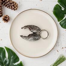 1pc Punk Gothic Style Angel Wings Decoration/Boot Decor/Shoe Decor/Bag Accessory/Boot Accessory/Shoe Accessory/Zipper Pull, Multipurpose Angel Wings Keychain, Angel Wings Pendant, Car Hanging, Backpack Keychain Decor - Multicolor - View 4