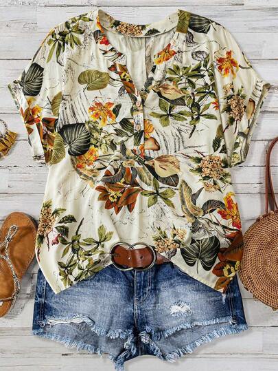 女士热带印花纽扣细节蝙蝠袖V领常规衬衫