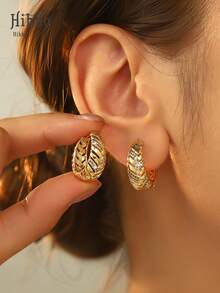 Hihho 1 par de pendientes de aro redondo hueco vintage, pendientes decorados chapados en cobre, accesorios de moda como regalo para mujeres - Multicolor - Ver 2