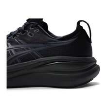 Asics 男士跑步鞋 GEL-NIMBUS 28 (2E) 轻便缓震休闲户外跑步鞋 1011C144-001 - 黑色/灰色 - 查看 8