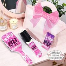 KPOP 美发造型礼盒套装 - 内含 KPOP 女团图案发梳、尼龙按摩气垫梳、可折叠镜梳，适合作为礼物，附赠情人节礼品袋，并配有同款书签 - 粉色 - 查看 7