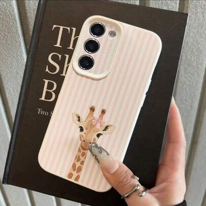 1pc TPU Material Cute Pink Striped Bow Tie Giraffe Sweet Soft Cute Animal Striped Pattern Phone Case Compatible With Samsung S24/S23/S22/S21/S20FE/S10/A73/A72/A71/A55/A54/A53/A52/A51/A50/A33/A34/A32/A31/A25/A23/A21S/A15/A14/A13/A12, Redmi Note13Pro/Note12/Note11/Note9S/Note8/10A/9C/9A, Full Protective Soft Case, Fashion, Gift For Girlfriend/Boyfriend/Couple/Husband/Friend/Best Friend/Wife/Birthday Gift
