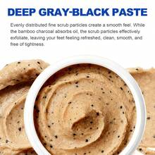 SUMIFANG 2支装足部保湿霜，深层滋养，去除死皮，令双足光滑柔嫩。均匀分布的细腻去角质颗粒，带来丝滑触感。竹炭具有吸油功效，同时去角质颗粒有效去除老茧，令双足清新洁净、光滑柔嫩，倍感放松。