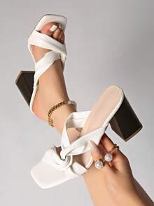 2025 New Brown Suede Round Toe Thick Heel Open Toe High Heel Sandals For Women, Spring/Summer - White - View 2