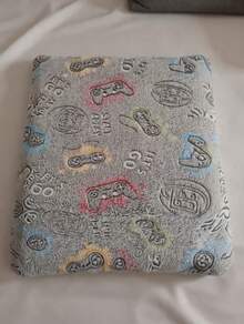 FRAZADA  MAGICA BRILLA EN LA OSCURIDAD DISEÑO GAMER - Gris Claro - Ver 5