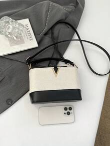 女款亮面新款百搭水桶包，小眾通勤單肩斜挎包，時尚購物包，PU皮革手提包 - 白色 - 查看 11