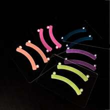 柔软硅胶睫毛提升垫，可重复使用，有效防止睫毛从提升垫上滑落。牢牢固定睫毛，达到最佳睫毛提升效果。多种颜色可选，适合个人DIY和美睫沙龙使用。 - 彩色 - 查看 5