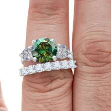 925 Sterling Silver 3.7 Carat Moissanite Ring Set, Fashionable & Luxurious Design, Suitable For Daily Wear, VVS1 Clarity, Perfect Round Cut, Comes With GRA Certificate And Gift Box