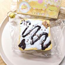 1个逼真樱桃蛋糕模型，柔软耐用的多层玩具，减压神器，适合卧室放松、改善睡眠、学校和办公室使用。 - 彩色 - 查看 8