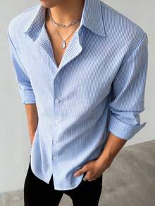 男士度假条纹衬衫，轻盈透气，纱线染色蓝白条纹长袖纽扣衬衫，宽松休闲夏季海滩度假上衣，适合情侣装、周末约会、海滩派对和日常穿着，衣橱必备条纹衬衫，送给男友和老公的完美礼物 - 藍色 - 查看 4