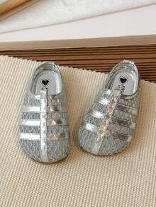 Girls Slippers 2026 New Fashion Hollow Breathable Comfortable Children Princess Shoes Toddler/Little/Big Kids Soft Bottom Non-Slip Flat Sandals - Silver - View 3