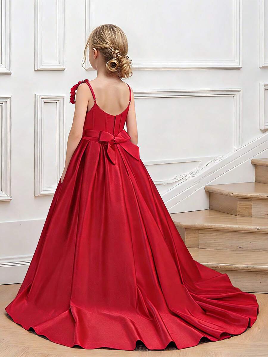 Abito elegante da sera per ragazze pre-adolescenti, in raso tinta unita con decorazione floreale, corto davanti e lungo dietro con strascico, adatto per matrimoni, lauree, feste da ballo, non include fascia per capelli - Bordò - Visualizzare 1